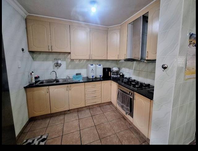 3 BEDROOM TOWNHOUSE FOR SALE IN PARLOCK